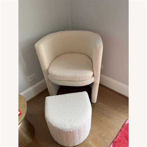 boucle accent chair 3