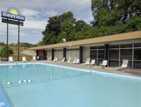 Days Inn Dubuque $50 ($̶6̶7̶) - UPDATED 2018 Prices & Hotel Reviews ...