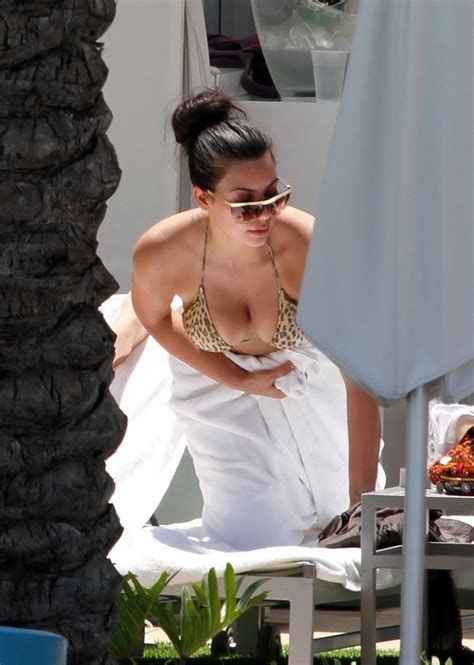 Kim Kardashian Busty Wearing Leopard Print Bikini Poolside In Miami Porn Pictures XXX Photos