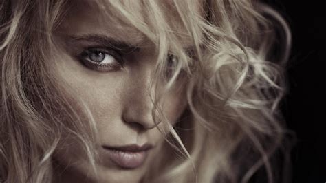 1920x1080 Women Model Blonde Long Hair Looking At Viewer Face Portrait Blue Eyes Depth Of Field