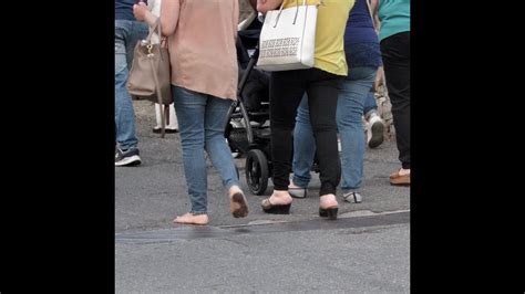 Donne Scalze In Processione Festa Del Carmine Ad Archi Di Rc Youtube