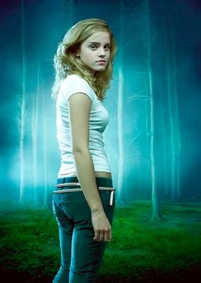 Remember When She Turned 18 And Suddenly Become Hot Not Like This Picture Ugly AF Scrolller