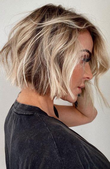 36 Chic Winter Hair Colour Ideas Styles For 2021 Bright Blonde Bob