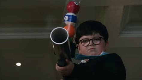 how to watch home alone 10