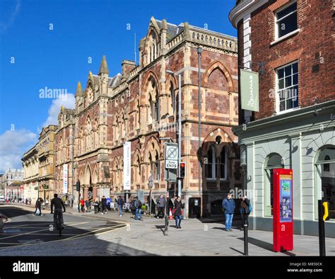 Exeter Queen Street Fotos E Imágenes De Stock Alamy