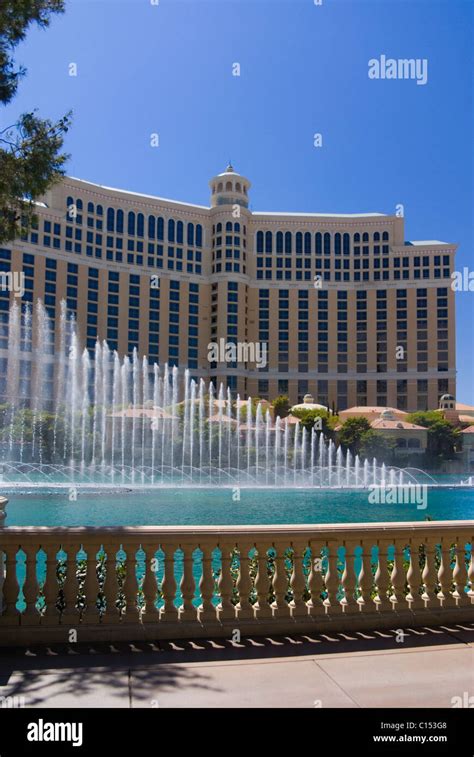 Dancing fountains at the Bellagio Stock Photo - Alamy