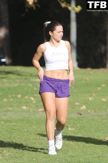 Aniela Yellz Ivankapeach Onyelluh Yellz Yellz Nude OnlyFans Photo The