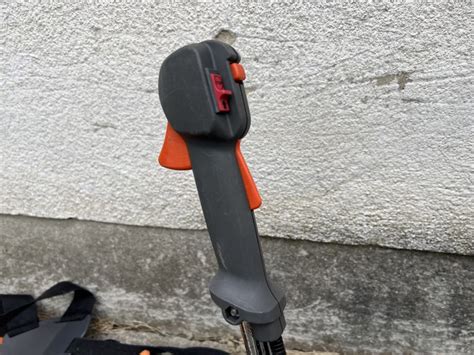 Trimer Husqvarna 143R-II - profi
