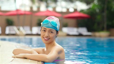 Top màu tóc nhuộm đỏ rượu vang hot trend đẹp và vô cùng thu hút