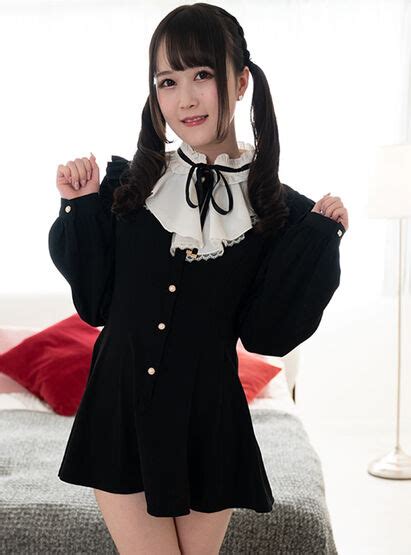 Ria Kurumi Gets Her Ass Eaten And Rubs Cock