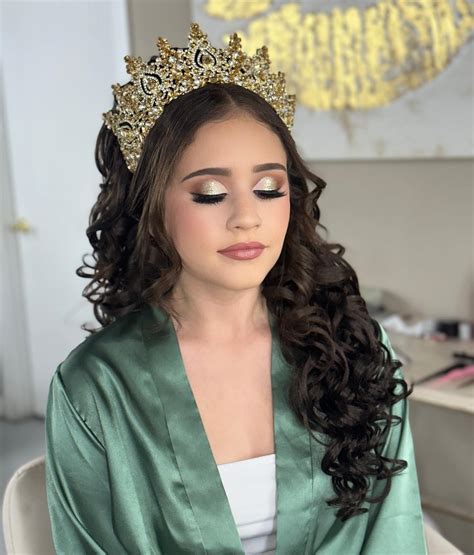 Christopher Buenrostro R | Quinceañera Beauty!😍 💄 She looks like a doll