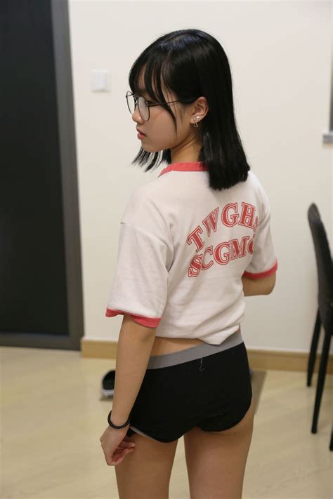 Taiwanese Student Girl Porn Pic