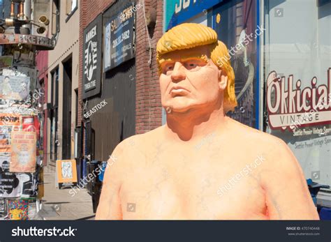 Naked Statue On The Right Images Stock Photos And Vectors Shutterstock