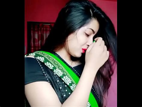SUPER HOT INDIAN MODEL FULL MASTI WITH BOYFRIEND SEXY MAAL MALL GF DESI