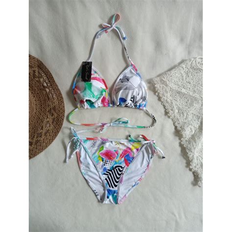 Jual BK 3301 PUTIH ABSTRAK BIKINI SEGITIGA IKAT DENGAN BUSA SELIP M Jakarta Utara ELLA S