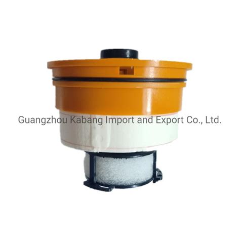 Car Parts Diesel Fuel Filters 23390-51030 Fuel Filter Toyota Hihux ...