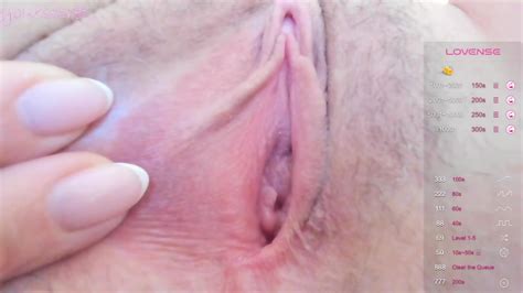 Camgirl Opening Up Her Pussy Hole