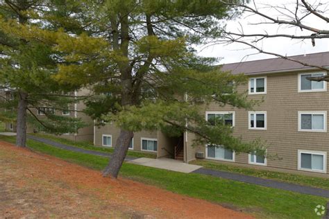 Wampanoag Village Apartments 850 Warren Ave East Providence Ri 02914