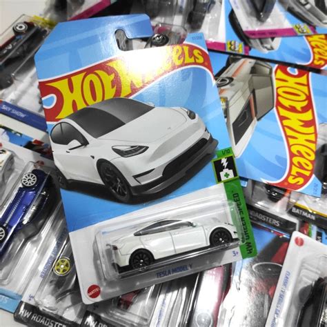 Jual Igs Hotwheels Hot Wheels Tesla Model Y Putih B Hkg Shopee Indonesia