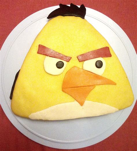 Angry Birds Yellow Bird Cake