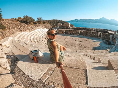 20 Helpful Greece Travel Tips to Know Before You Go + Guide