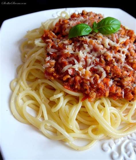 Spaghetti napoli prosty i pyszny makaron przepis na sos neapolitański