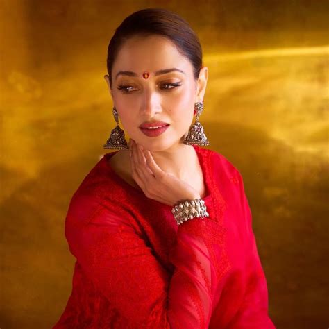 Khushi Kapoor Embraced A Sun Kissed Glow With Dewy Skin And Nude Lips Vogue India