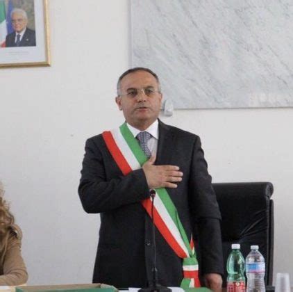 San Prisco Ultim Ora Sfiduciato Il Sindaco D Angelo Lavocesammaritana