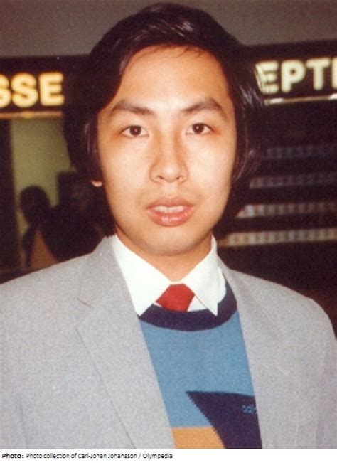 Olympedia – Huang Shiping 