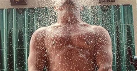 Channing Tatum Forced To Post COMPLETELY Naked Selfie As He Loses Bet With Jessie J Daily Star