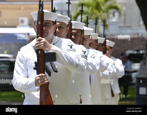 Memorial Day Ceremony At The Uss Parche Park And Submarine Memorial