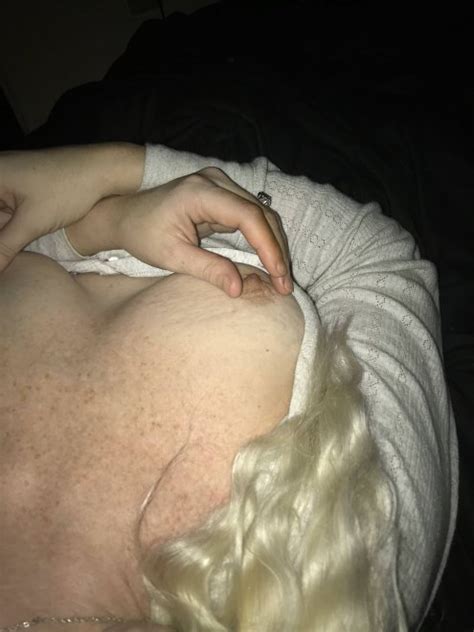 Tit and nip ðŸ Porn Pic