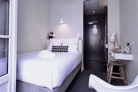 Hotel Single Room Design