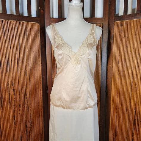 S Nude Lace Camisole Bust By Vassarette Silky Lingerie Soft Deep V Neckline Etsy