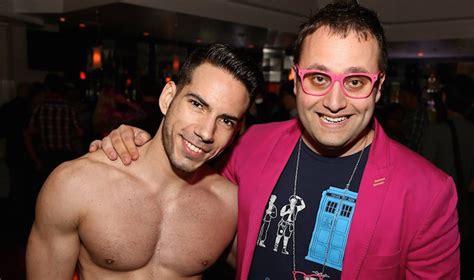 Love Advice For Gay Somethings How To Hook Upand Break Up