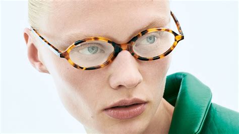 5 Transformative Make Up Tips For Glasses Wearers British Vogue