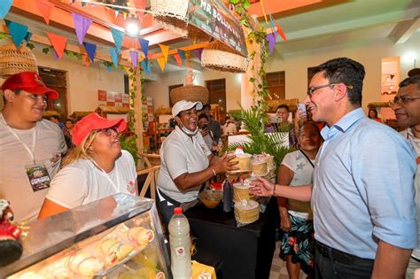 Asistencia Masiva A La Feria Agrotur Stica Y Artesanal Santa Marta Al D A