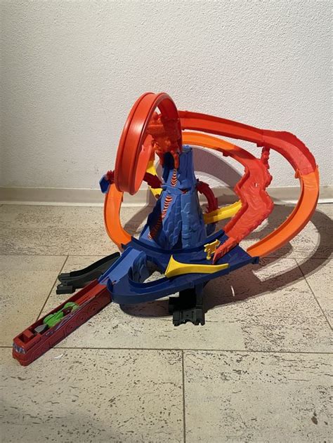 Hot Wheels Autorennbahn Volcano Track Kaufen Auf Ricardo
