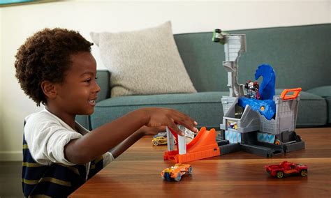 Hot Wheels City Zestaw Atak T Rexa Pojazdy tory i garaże Sklep internetowy al to