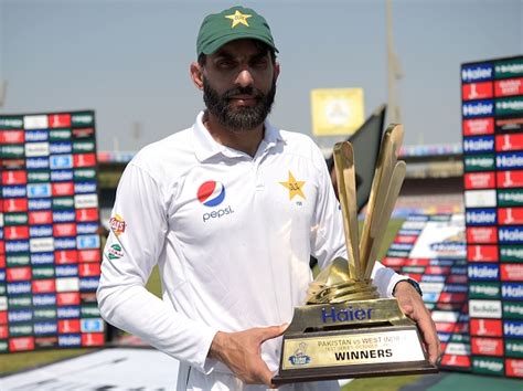 Misbah-ul-Haq retirement: Pakistan captain to quit Test cricket ...