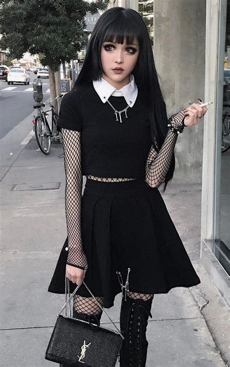 33 Bewitching Goth Outfit Ideas Looks Goticos Roupas Góticas Roupas