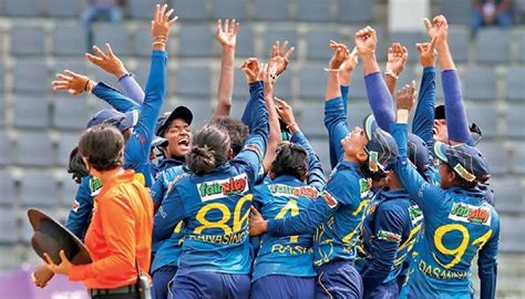 Sri Lanka Hold Nerve To Beat Bd And Seal Semi Final Spot Daily Ft