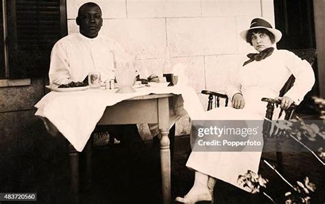 Jack Johnson Boxer Photos And Premium High Res Pictures Getty Images