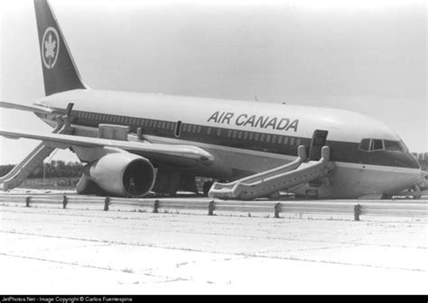 Canada's Airplane timeline | Timetoast timelines