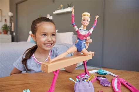 Кукла Барби гимнастка на бревне булавы обруч Barbie Gymnastics ...