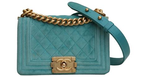 Boy Sac à rabat en velours bleu petit garçon Chanel Tissu Turquoise ref