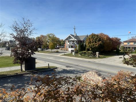 Sutton - Lakefront Resorts
