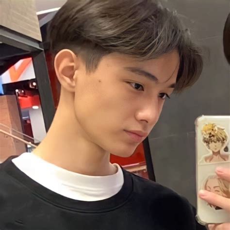 variasi potongan rambut comma hair wajib banget dicoba