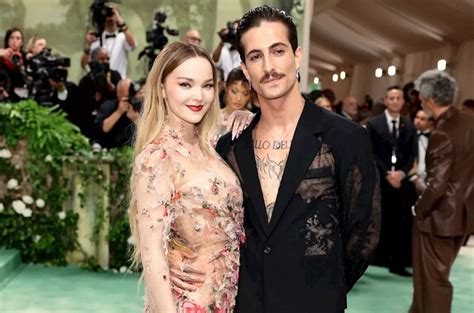Damiano David E Dove Cameron - Dove Cameron & Damiano David Cozy Up on the 2024 Met Gala Red Carpet ...