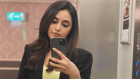 Priyanka Mohan Latest Photos Hot Stills Images Gallery